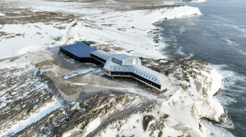 Braving Antarctica 14 times: how Chinese construction