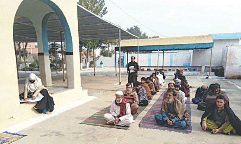 1,900 prisoners enrolled in literacy programmes at 48 prisons