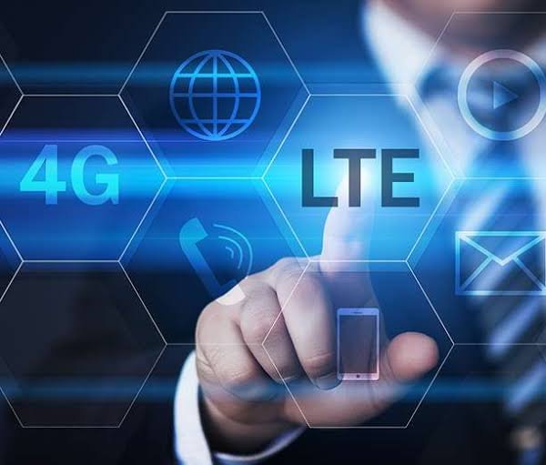 USF unveils 15 projects to expand 4G services in 21 districts